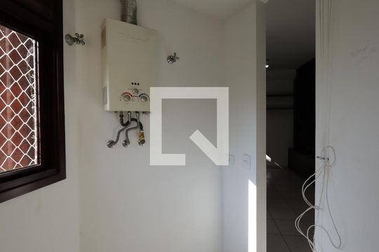 Área de Serviço de apartamento para alugar com 1 quarto, 62m² em Vila Suzana, São Paulo