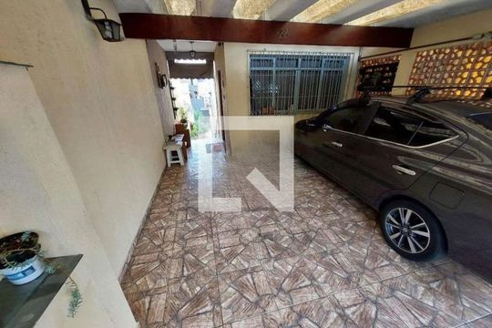 Garagem de casa para alugar com 2 quartos, 230m² em Jardim Ester, São Paulo