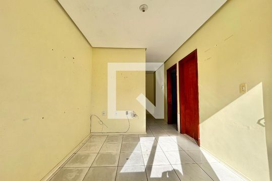 Sala 1 de casa para alugar com 2 quartos, 80m² em Scharlau, São Leopoldo