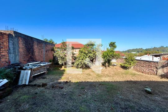 Pátio de casa para alugar com 2 quartos, 80m² em Scharlau, São Leopoldo