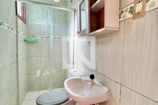 Banheiro de casa para alugar com 2 quartos, 80m² em Scharlau, São Leopoldo