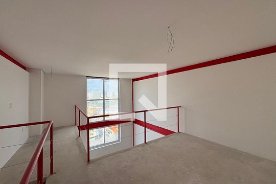Quarto de apartamento à venda com 1 quarto, 52m² em Santa Terezinha, Santo André
