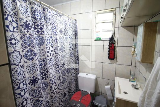 Banheiro de casa à venda com 2 quartos, 143m² em Jaguaribe, Osasco