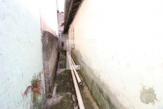 Quintal de casa à venda com 2 quartos, 143m² em Jaguaribe, Osasco