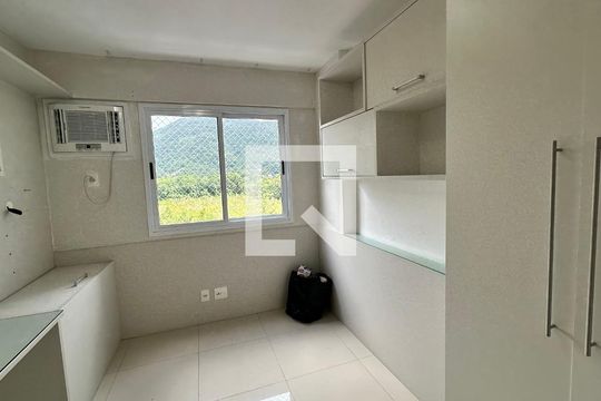 Quarto 1 de apartamento à venda com 2 quartos, 90m² em Recreio dos Bandeirantes, Rio de Janeiro