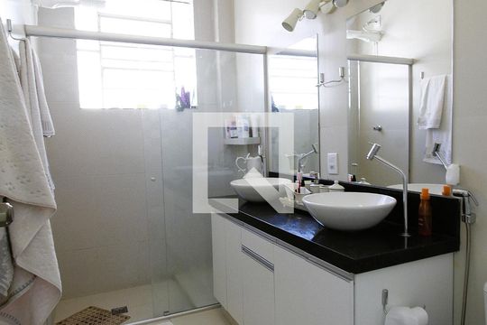 Banheiro Social de apartamento à venda com 3 quartos, 105m² em Coracao de Jesus, Belo Horizonte