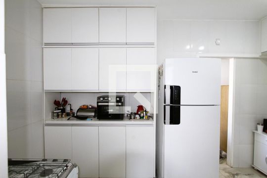 Cozinha de apartamento à venda com 3 quartos, 105m² em Coracao de Jesus, Belo Horizonte