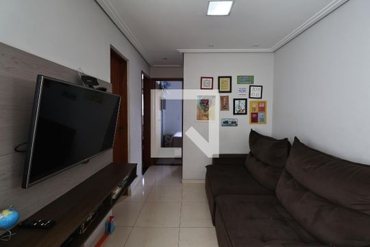 Sala de apartamento à venda com 2 quartos, 51m² em Vila Aquilino, Santo André