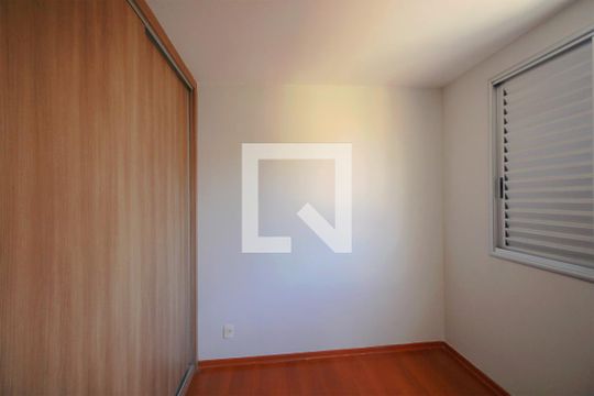 Quarto 1 de apartamento para alugar com 3 quartos, 150m² em Esplanada, Belo Horizonte