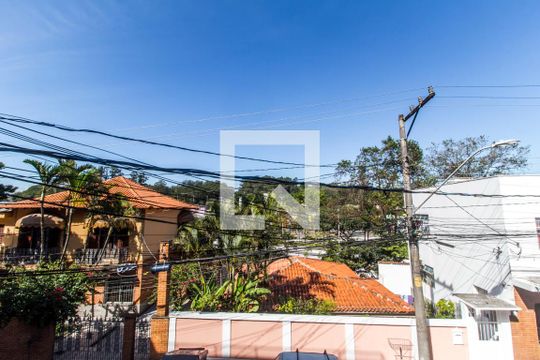 Vista da Sala de casa para alugar com 2 quartos, 240m² em Vila Sargento Jose de Paula, Barueri