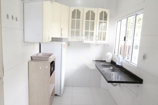 Cozinha de apartamento para alugar com 1 quarto, 20m² em Vila Maria, São José dos Campos