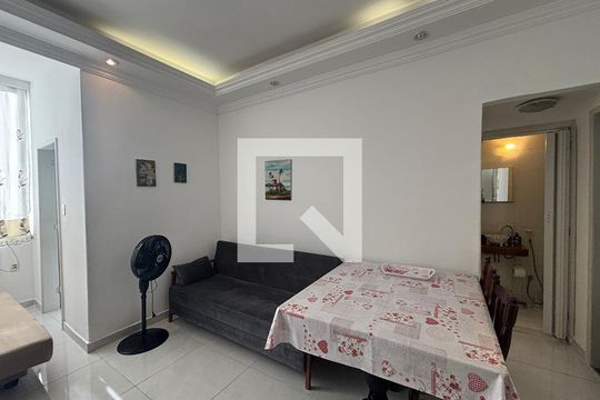 Apartamento para alugar com 2 quartos, 75m² em Copacabana, Rio de Janeiro