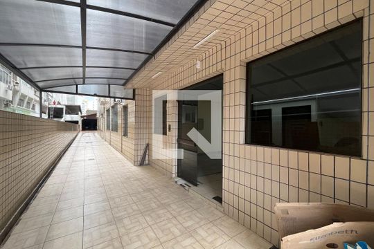Fachada do bloco de kitnet/studio para alugar com 1 quarto, 22m² em José Menino, Santos