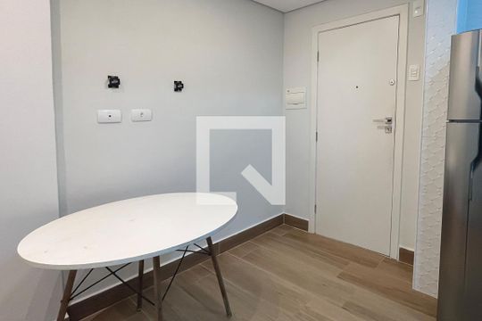 Cozinha de kitnet/studio para alugar com 1 quarto, 22m² em José Menino, Santos