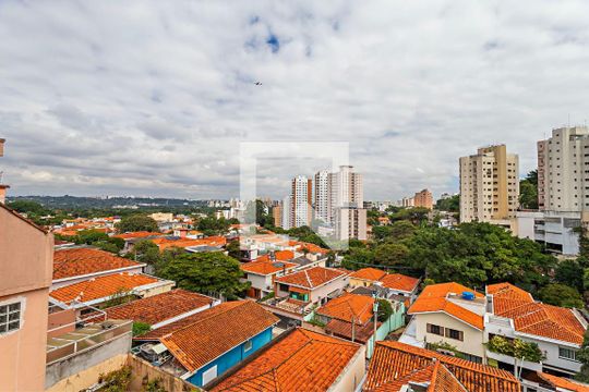 Vista de casa à venda com 2 quartos, 145m² em Vila Madalena, São Paulo