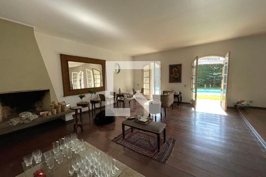 Sala de casa à venda com 3 quartos, 367m² em Butantã, São Paulo