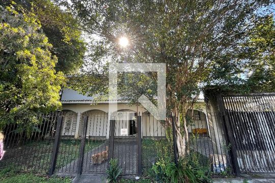 Fachada de casa para alugar com 3 quartos, 367m² em Butantã, São Paulo