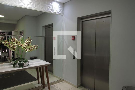 Área Externa de apartamento para alugar com 2 quartos, 60m² em Umuarama, Osasco