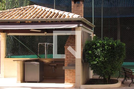 Área Externa de apartamento para alugar com 2 quartos, 60m² em Umuarama, Osasco