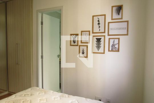 Suíte de apartamento para alugar com 2 quartos, 60m² em Umuarama, Osasco