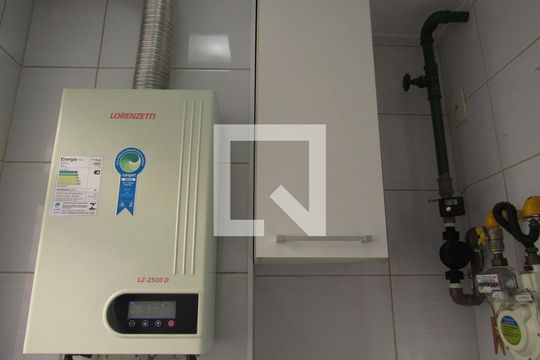 Área de Serviço de apartamento para alugar com 2 quartos, 60m² em Umuarama, Osasco