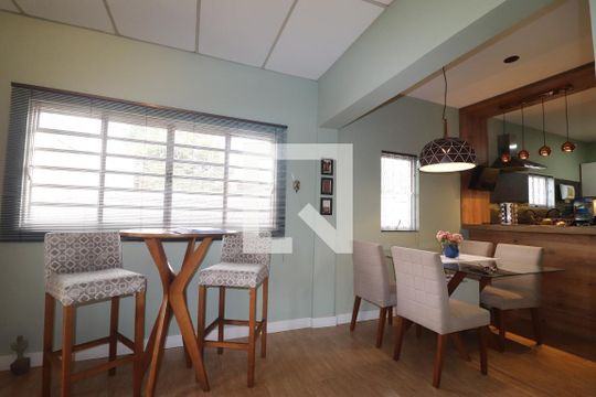 Casa 2 - Sala de casa à venda com 3 quartos, 348m² em Vila Alzira, Santo André