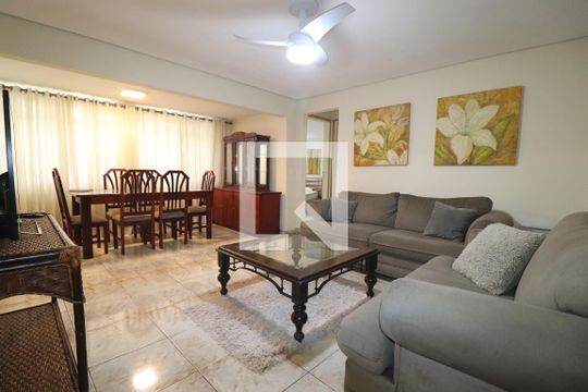 Casa à venda com 3 quartos, 348m² em Vila Alzira, Santo André