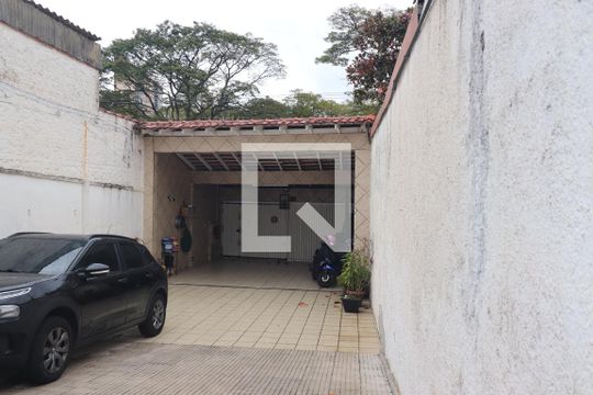 Garagem de casa à venda com 3 quartos, 348m² em Vila Alzira, Santo André