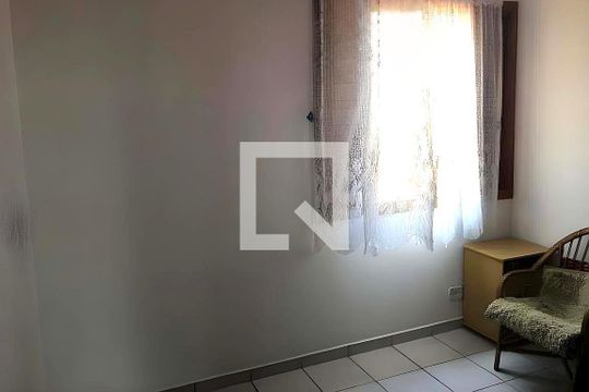 Casa à venda com 3 quartos, 155m² em Vila Pereira Cerca, São Paulo