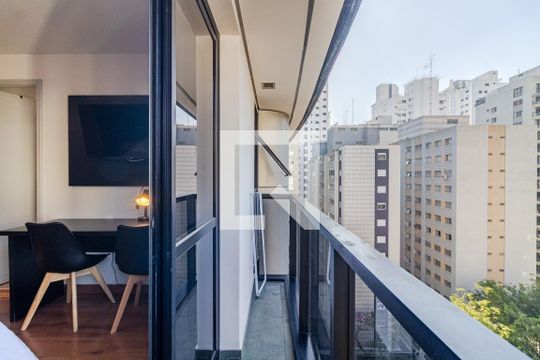 Varanda de kitnet/studio à venda com 1 quarto, 26m² em Jardins, São Paulo
