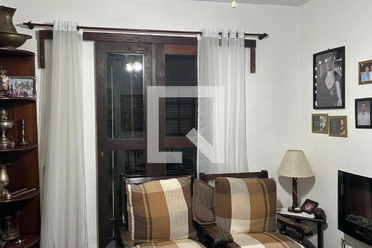 Sala de apartamento à venda com 3 quartos, 68m² em Menino Deus, Porto Alegre