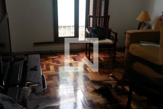 Quarto de apartamento à venda com 3 quartos, 68m² em Menino Deus, Porto Alegre