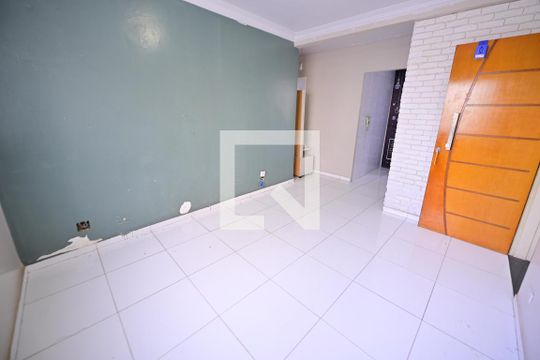 Sala de apartamento à venda com 3 quartos, 62m² em Vila Jaragua, Goiânia