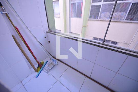 Área de Serviço de apartamento à venda com 3 quartos, 62m² em Vila Jaragua, Goiânia