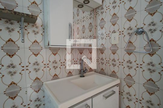 Banheiro Social de casa para alugar com 2 quartos, 70m² em Freguesia (jacarepaguá), Rio de Janeiro