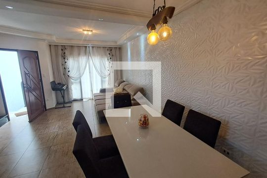 Casa à venda com 4 quartos, 250m² em Santo Antônio, São Caetano do Sul