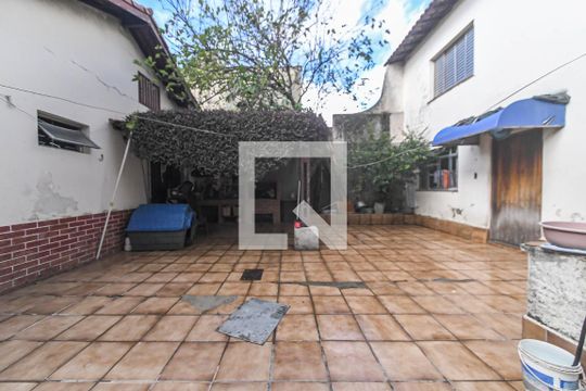 Quintal de casa à venda com 5 quartos, 140m² em Vila Moraes, São Paulo