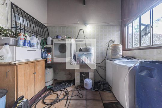  Lavanderia de casa à venda com 5 quartos, 140m² em Vila Moraes, São Paulo