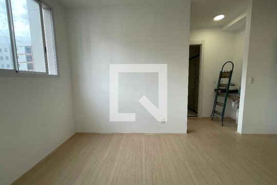 Sala de apartamento para alugar com 2 quartos, 35m² em Jaguaré, São Paulo