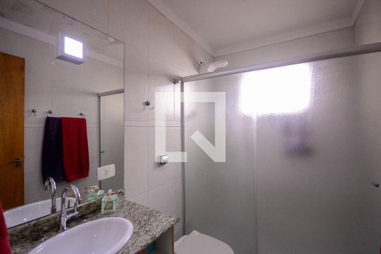 Banheiro da Suíte de casa à venda com 3 quartos, 175m² em Vila Brasilina, São Paulo