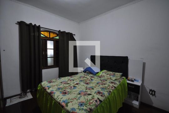 Suíte de casa à venda com 2 quartos, 148m² em Vila Leonor, São Paulo