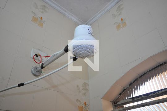 Banheiro da Suíte de casa à venda com 2 quartos, 148m² em Vila Leonor, São Paulo