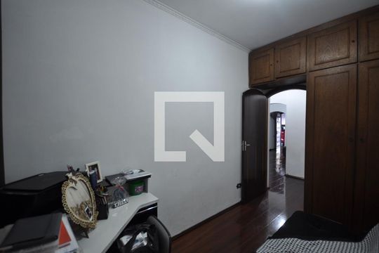 Quarto  de casa à venda com 2 quartos, 148m² em Vila Leonor, São Paulo