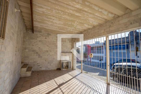 Garagem de casa à venda com 3 quartos, 170m² em Conceição, Diadema