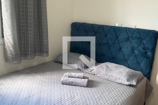 Quarto 1 de apartamento para alugar com 2 quartos, 35m² em Itaquera, São Paulo