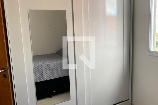 Quarto 2 de apartamento para alugar com 2 quartos, 35m² em Itaquera, São Paulo