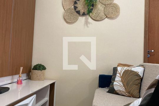 Sala de Estar de apartamento para alugar com 2 quartos, 35m² em Itaquera, São Paulo