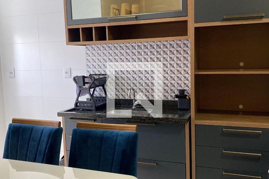 Cozinha de apartamento para alugar com 2 quartos, 35m² em Itaquera, São Paulo