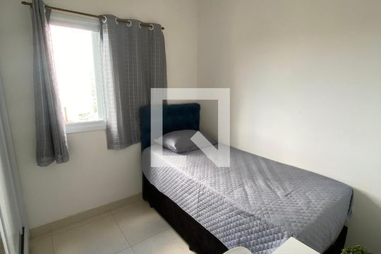Quarto 2 de apartamento para alugar com 2 quartos, 35m² em Itaquera, São Paulo