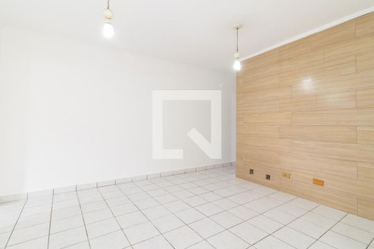 Sala de casa para alugar com 2 quartos, 120m² em Vila Ré, São Paulo